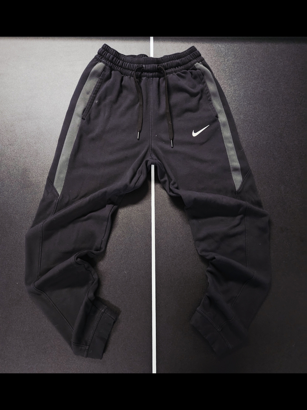 Nike Kids S Black Therma-FIT Jogger Track Pants Gray Panels